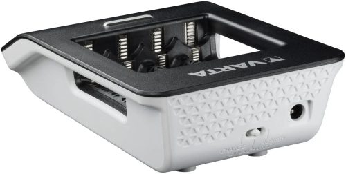 VARTA "Ultra Fast" 15 perces gyorstöltõ + 4db AA 2100 mAh akkumulátor